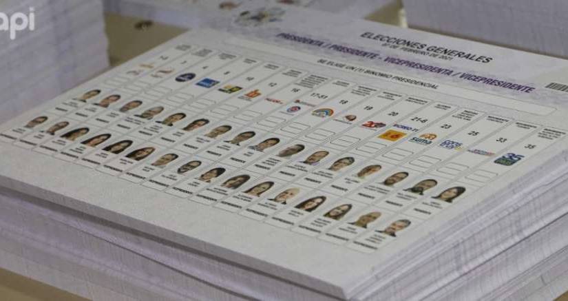 CNE presentó papeleta electoral presidencial para el 7 de febrero