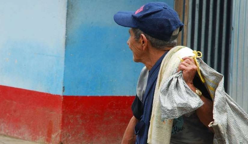 Crisis sanitaria: El abandono de personas de la tercera edad en Quito