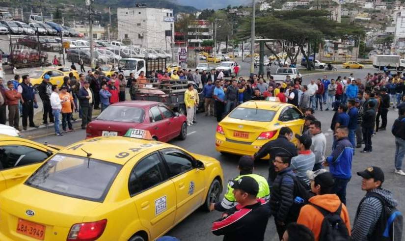 Transportistas: Paro sigue hasta que se elimine decreto