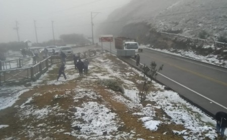 El Cajas amaneció con hielo debido a las bajas temperaturas