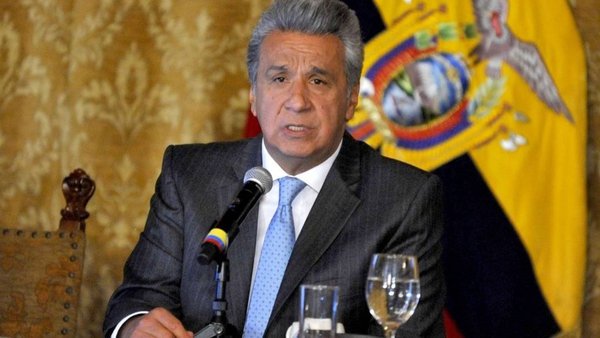 Lenín Moreno respalda públicamente a María Paula Romo