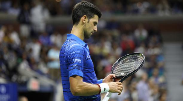 Djokovic dona 40.000 euros para lucha contra el COVID-19