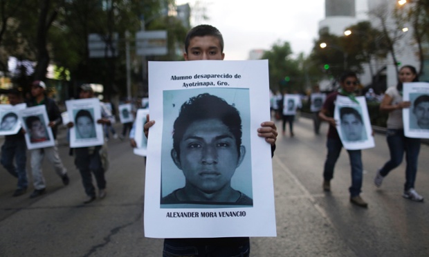 Alexander Mora, el estudiante mexicano identificado, soñaba con ser maestro