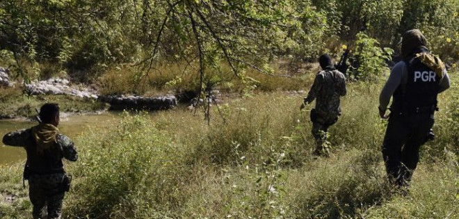 Muere un policía durante búsqueda de 43 estudiantes desaparecidos en México