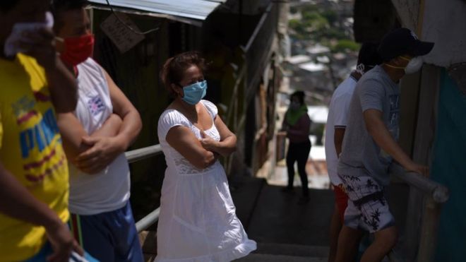 La tragedia de la gente que aún no recupera a sus muertos en Ecuador