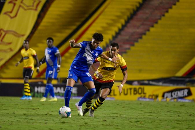 El IFAB aprobó el uso del VAR en el Clásico del Astillero