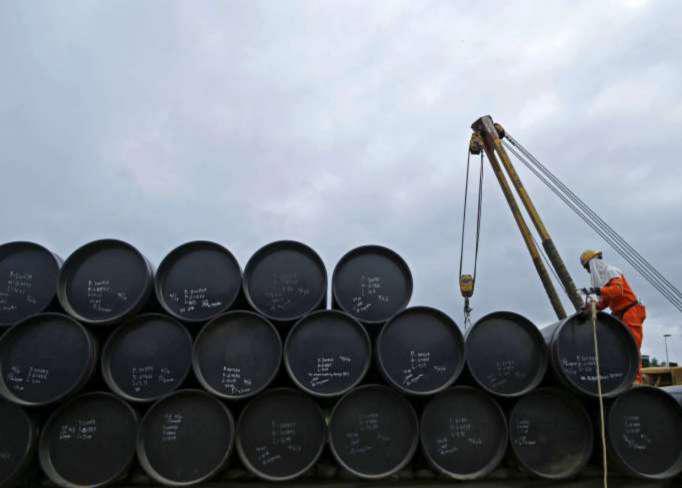 Petroecuador supera los 400.000 barriles al día