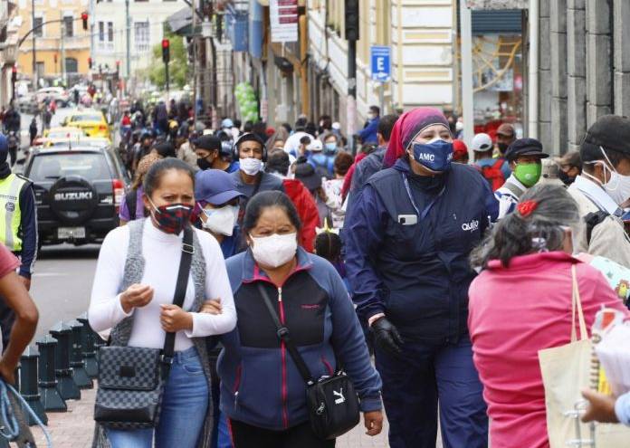 Saturación en transporte público y tráfico en Quito