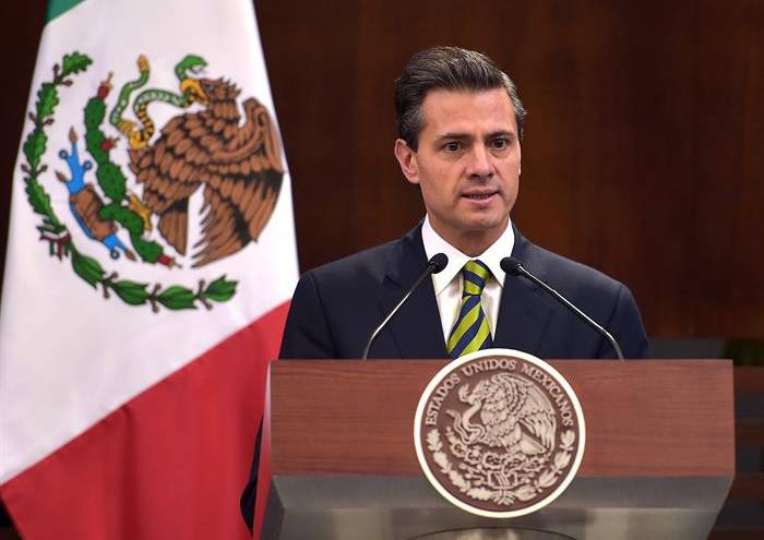 Peña Nieto admite que la sociedad mexicana está &quot;harta de sentirse vulnerable&quot;