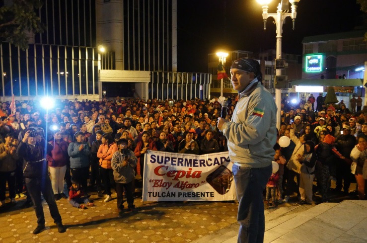 Miles de carchenses participaron del &#039;cacerolazo&#039;