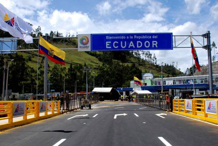 Colombia estudia reabrir frontera terrestre con Ecuador a partir de noviembre