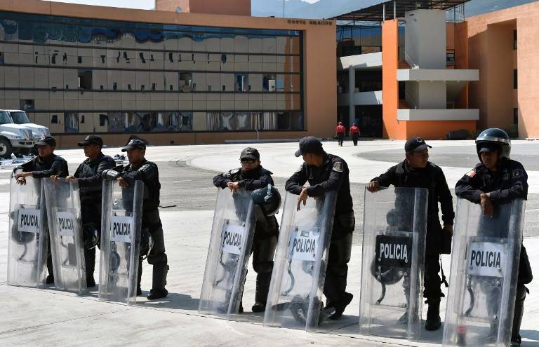 Los 28 cuerpos encontrados en fosas no pertenecen a estudiantes desaparecidos