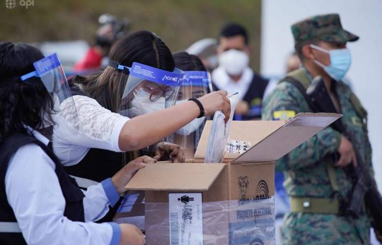 Silencio electoral rige desde este viernes y al mediodía la ley seca