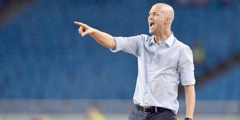 Jordi Cruyff salió de Ecuador a pesar no ser autorizado