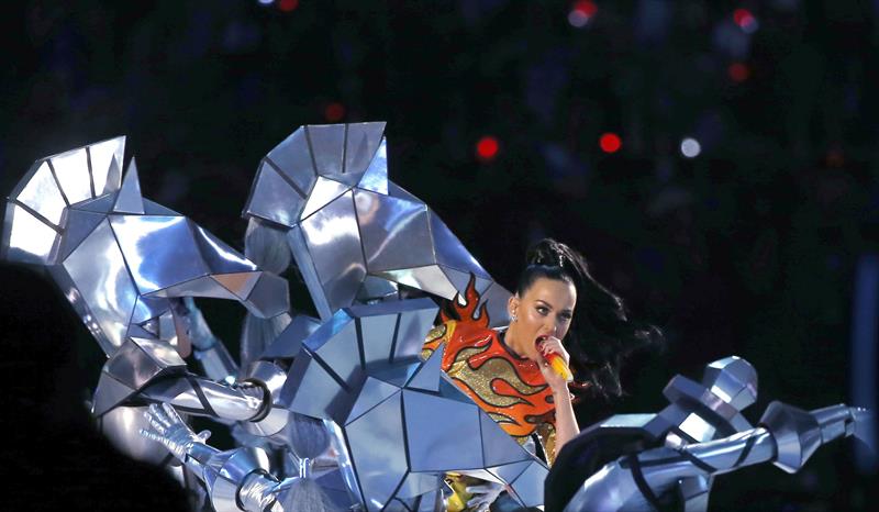 (VIDEO) La presentación de Katy Perry que dejó sin aliento en el Super Bowl