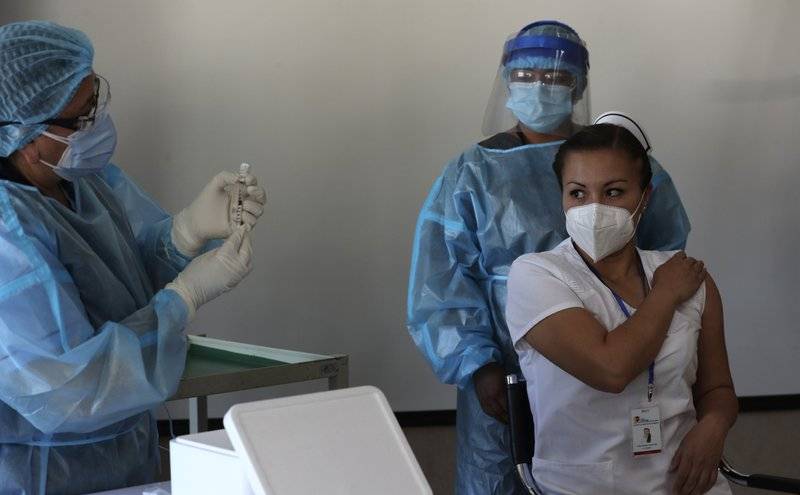 OMS: es &quot;prematuro&quot; creer que la pandemia será contenida este año