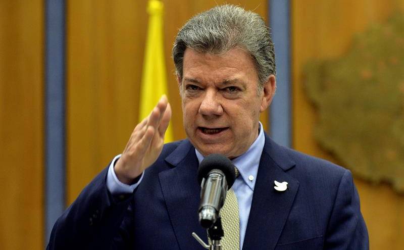 Santos pide a FARC que aceleren negociaciones para alto el fuego definitivo