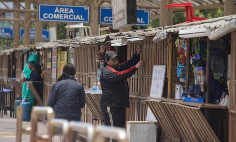 Trabajadores y empleadores reaccionan ante anuncio que hará el presidente Lasso sobre tema laboral