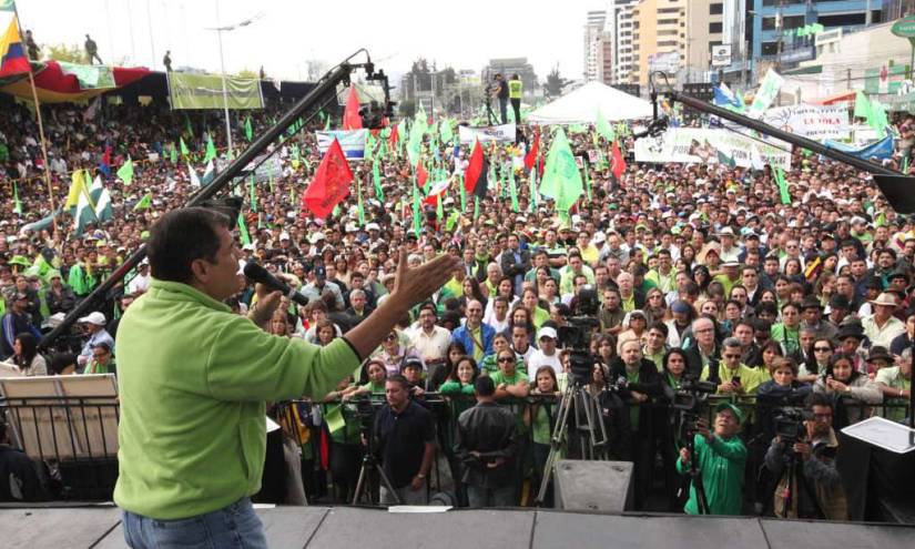 Reglamento del correísmo impidió precandidatura de Correa