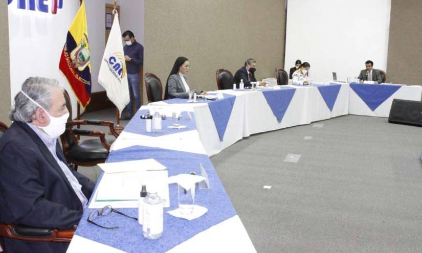 CNE rechaza a 7 precandidatos a la Asamblea por deber pensiones alimenticias