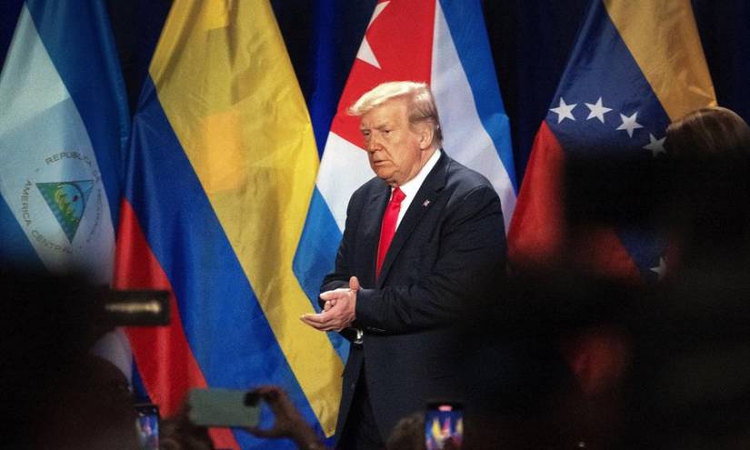 Trump dice en Miami que EEUU podría convertirse en Venezuela