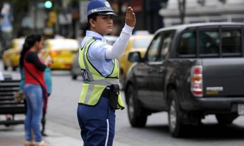 Conductores sin mascarilla no serán multados en Guayaquil