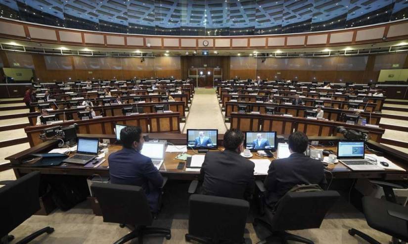 Pleno de la Asamblea analiza en primer debate reformas tributarias