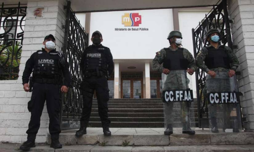 Empieza la vacunación contra el COVID-19 en Cuenca