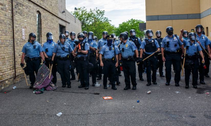 Policía de Minneapolis será desmantelada y reconstruida tras muerte de George Floyd