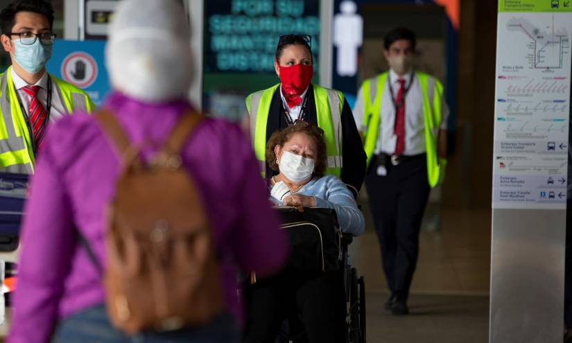 Regirán nuevos requisitos en Ecuador para pasajeros de arribo internacional