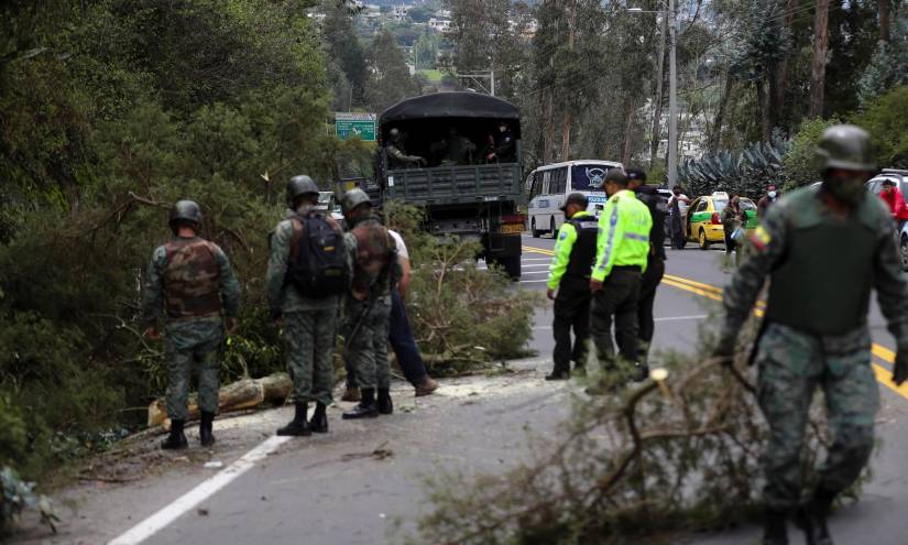 6 vías fueron bloqueadas y 18 personas detenidas en lo que va de la jornada de movilización este martes