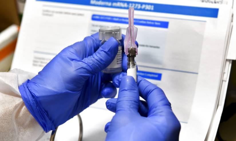 6 personas murieron durante el ensayo de la vacuna de Pfizer, según asesor de la FDA