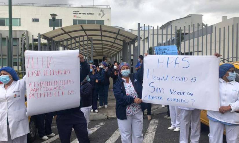 Personal sanitario de hospital Pablo Arturo Suárez pide ser vacunado