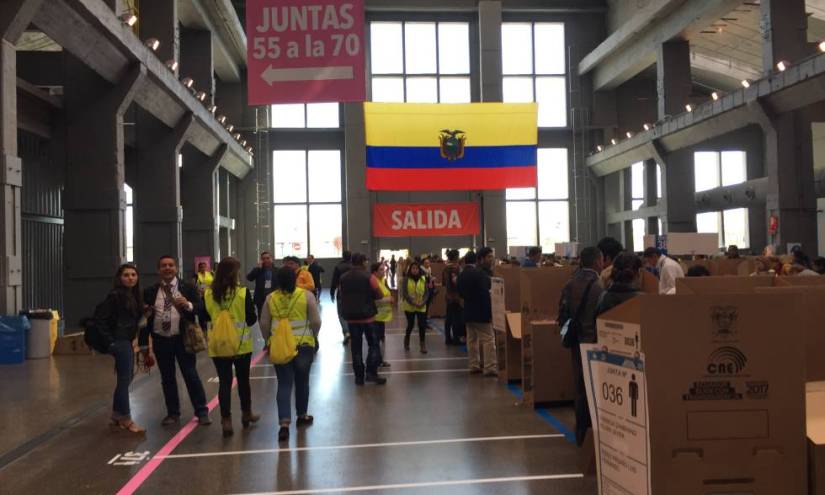 Más de 179.000 ecuatorianos votarán en España