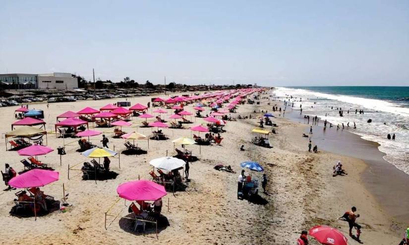 Playas cerrará sus balnearios en feriado, Salinas los abrirá con horario limitado