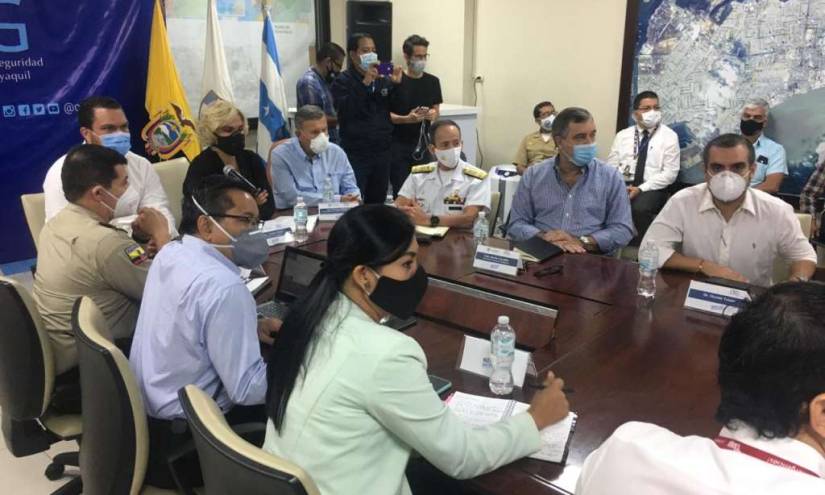 COVID-19: Prohíben reuniones sociales en Guayaquil