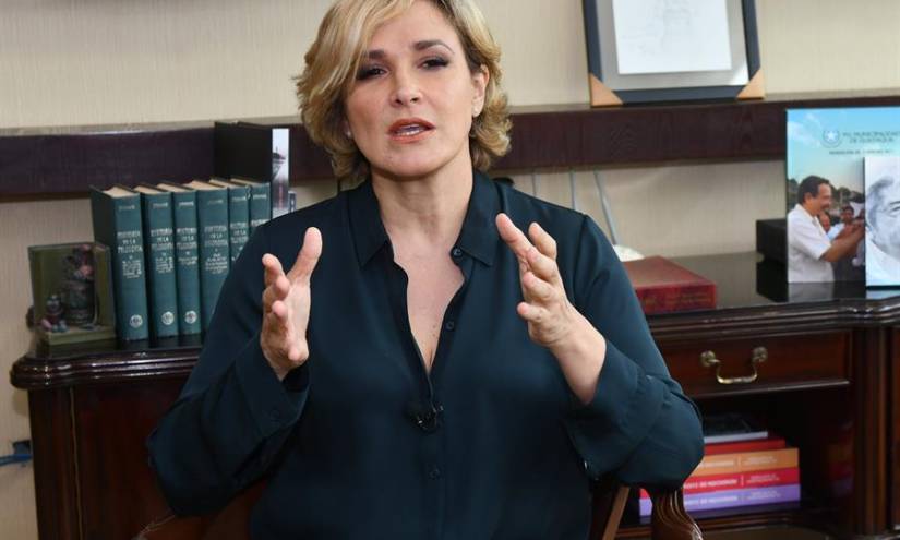 Cynthia Viteri pide ayuda internacional: &quot;estamos solos&quot;