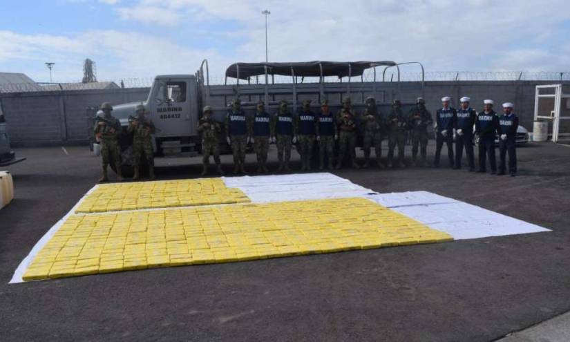 8 ecuatorianos detenidos por narcotráfico en Sinaloa