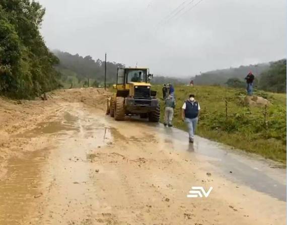 Intenso temporal afecta a vías de tres provincias de la Amazonía