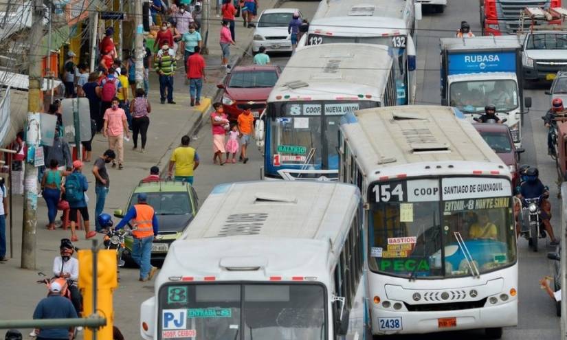 COE nacional pide a Municipios autorizar la libre circulación vehicular en feriado