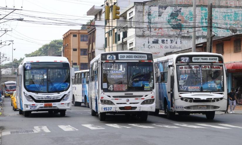 Ecuador espera un nuevo ajuste de precios en los combustibles