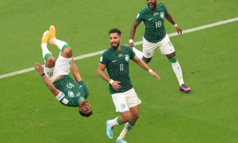 Salem Al-Dawsari celebra el segundo gol ante los Argentinos.