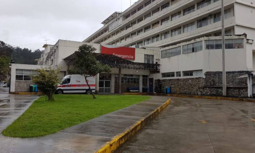 Sala de cuidados intensivos en hospitales de Cuenca están al límite