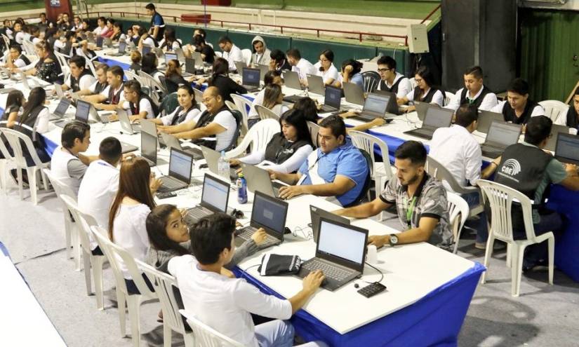 Proveedores informáticos de CNE aseguran que cumplieron vida útil