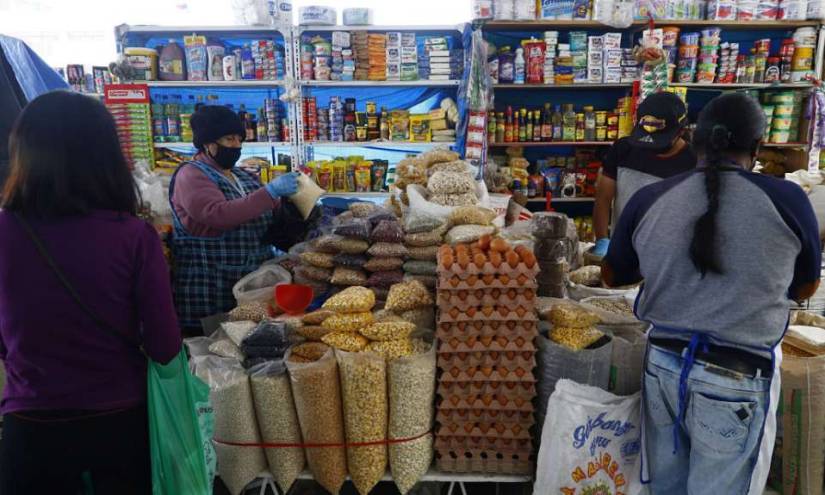 Coronavirus deja pérdidas por $700 millones en comercio e industria de Ecuador