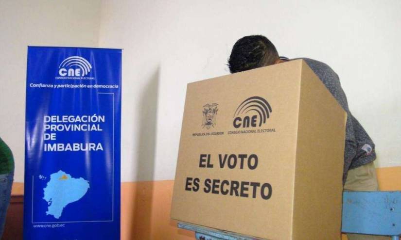 El voto nulo supera a once candidatos presidenciales juntos