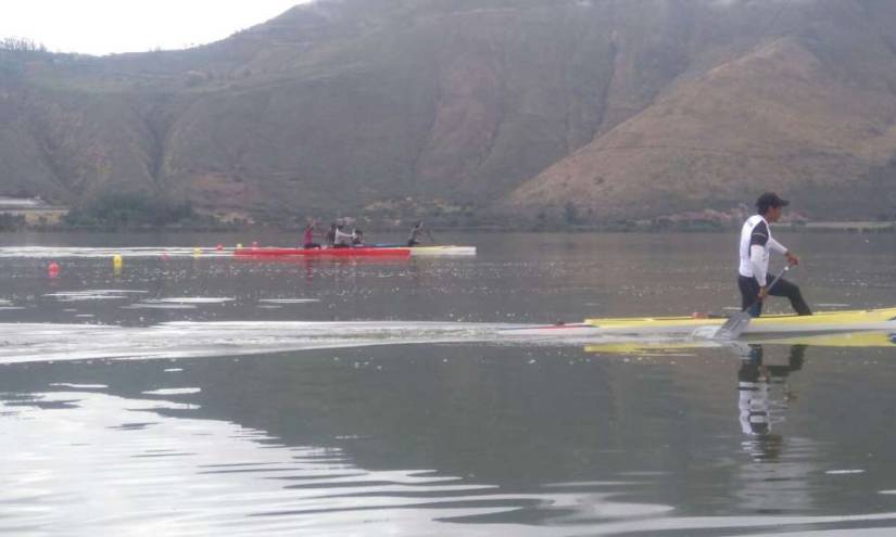 Crisis ambiental en laguna de Yahuarcocha por contaminación