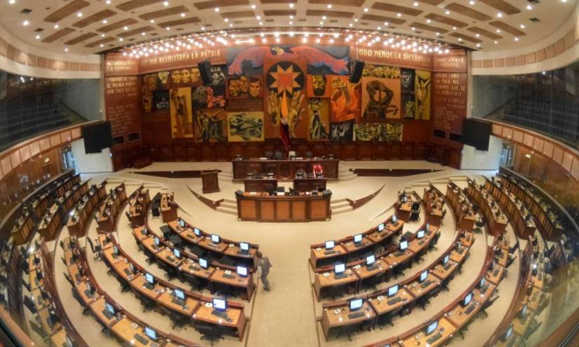 Grupos políticos de Ecuador inmersos en fuerte cabildeo por la legislatura