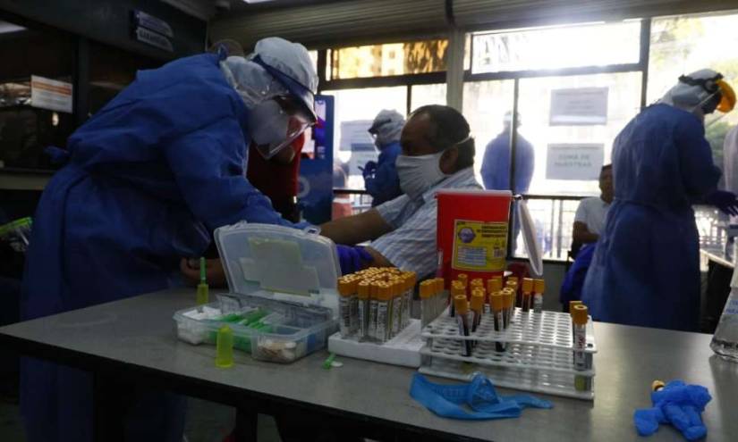 Coronavirus: para viajar a Ecuador será obligatoria prueba PCR que certifique resultado negativo