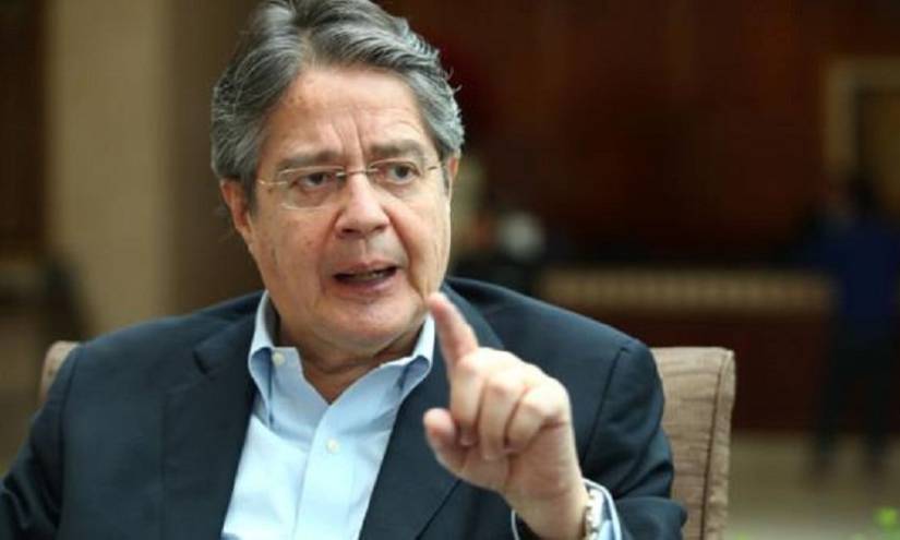 Guillermo Lasso asume presidencia de CREO